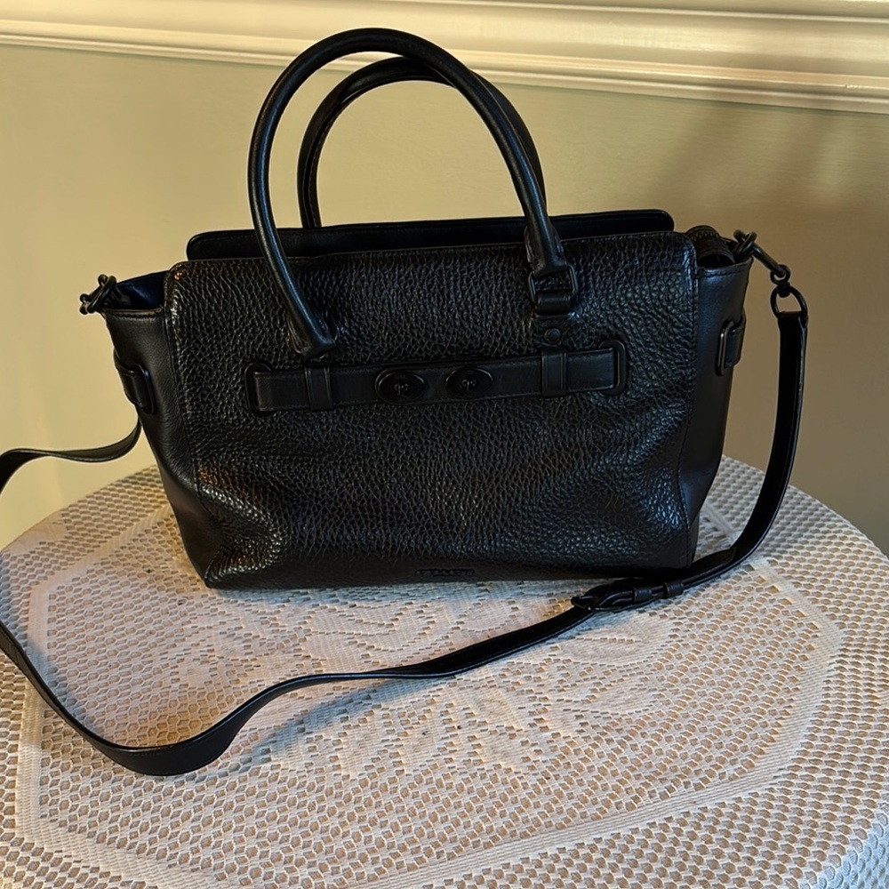 Coach Black Leather Satchel with Versatile Design